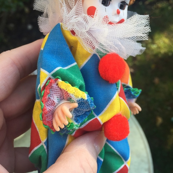 Madame Alexander 1990 "Clown" Miniature Showcase #305 - Picture 5 of 7